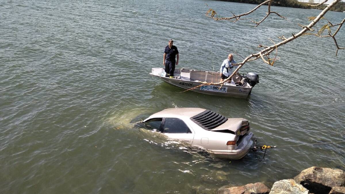 Trouble, bubble, bugger – car slides into Nambucca River