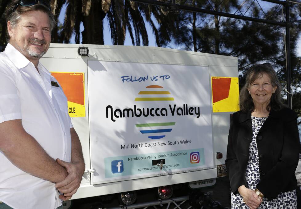 Glen Heaton and Rhonda Hoban in front of the new mobile information van