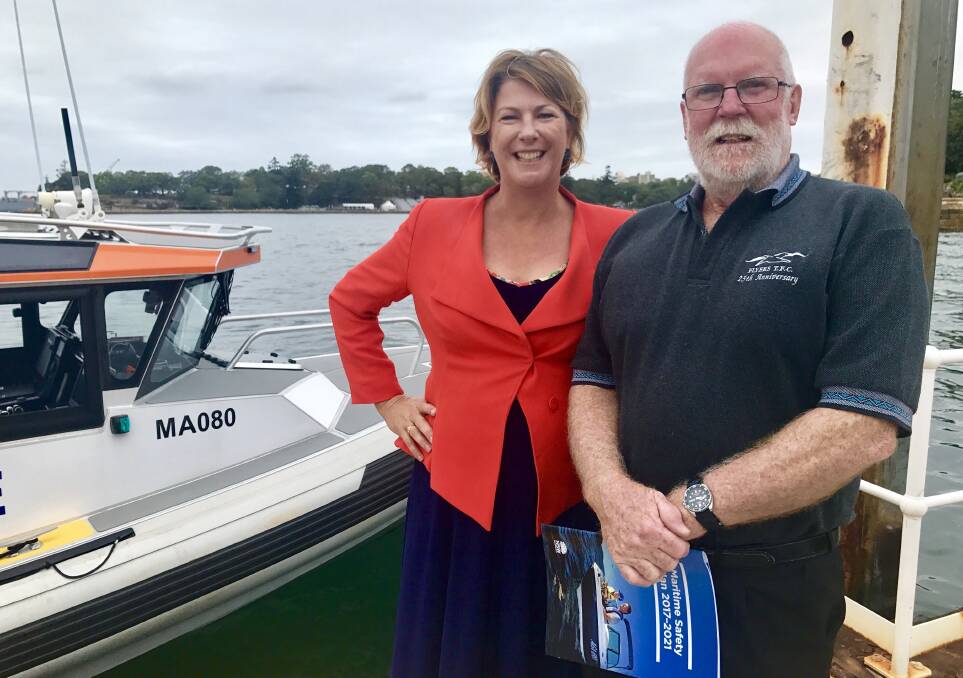Member for Oxley Melinda Pavey, with the
Chairman of the Macleay Fishing Co-op, Laurie McEnally,
at the announcement of six successful Boating Now projects for Oxley and
the launch of the Maritime Safety Plan