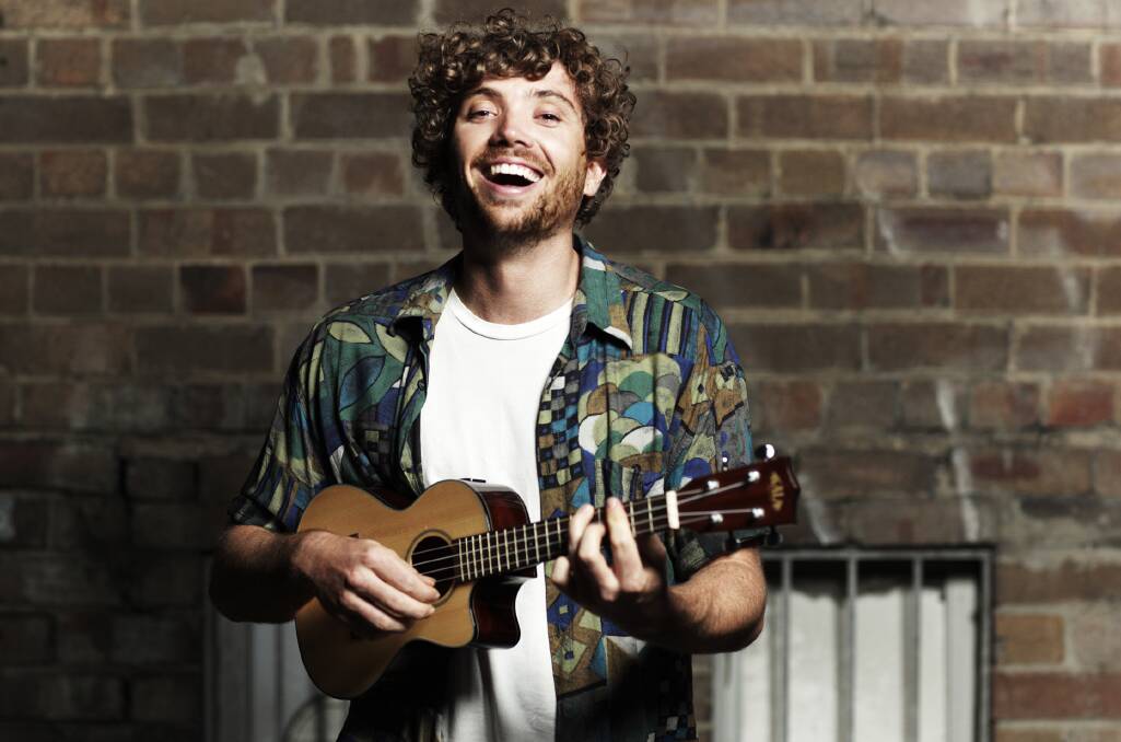 Sunday, May 14: Bowraville Hotel from 5pm - Harvey showcasing his new bag of songs from his album Honey (with full band) - free entry.