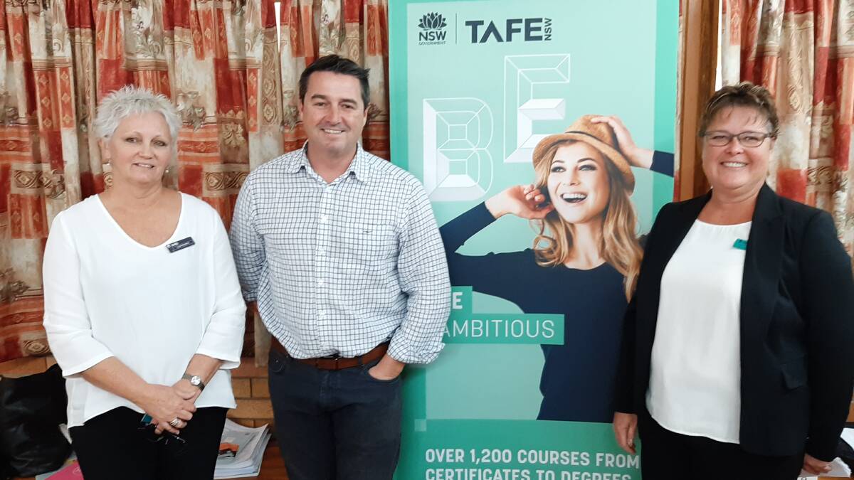 Ellen Brennan (Business teacher TAFE NSW) and Anita Wood (Accounting and Business teacher TAFE NSW) with the member for Cowper, Pat Conaghan